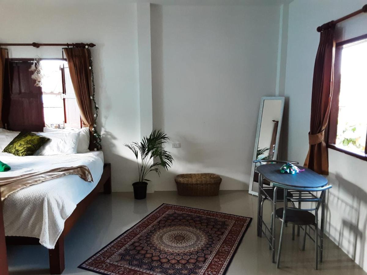 Central Essence Haad Chao Phao Екстериор снимка